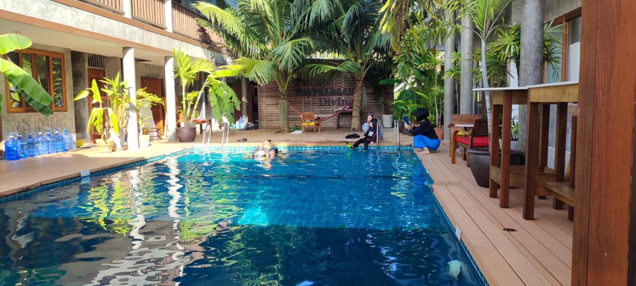 Le Grand Bleu Hotel Wok Tum Exterior foto